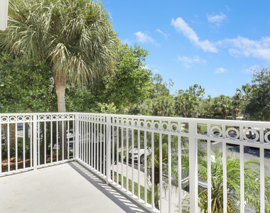 9211 Myrtlewood Circle W - Photo Thumbnail 2