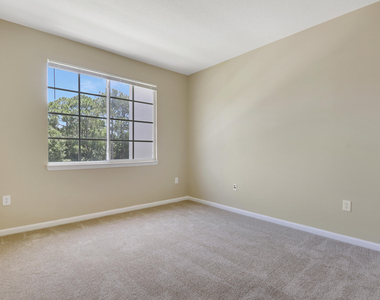 9211 Myrtlewood Circle W - Photo Thumbnail 9