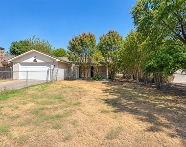 1204 W Spring Creek Parkway - Photo Thumbnail 32