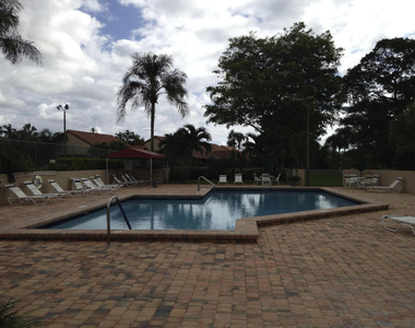 23395 Water Circle - Photo Thumbnail 9