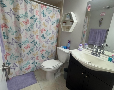 5741 Riverside Drive - Photo Thumbnail 17