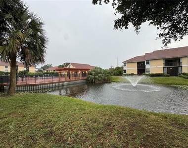 5741 Riverside Drive - Photo Thumbnail 18