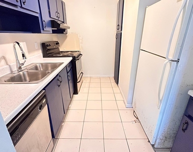 126 S D Street - Photo Thumbnail 1
