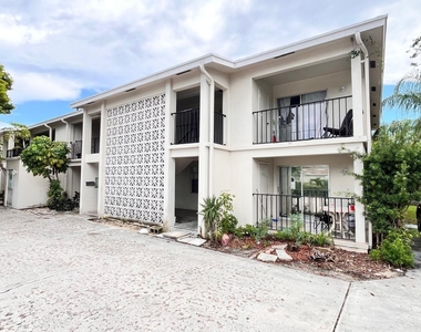 126 S D Street - Photo Thumbnail 24