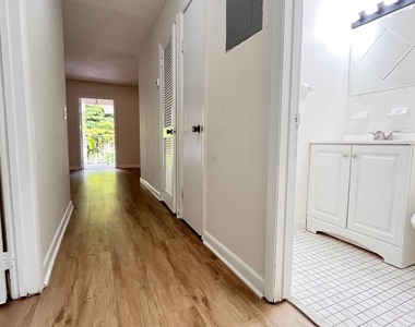 126 S D Street - Photo Thumbnail 22