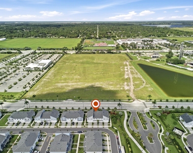 4178 S Longwood Lake Square - Photo Thumbnail 26