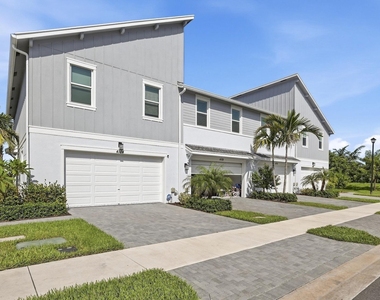 4178 S Longwood Lake Square - Photo Thumbnail 28