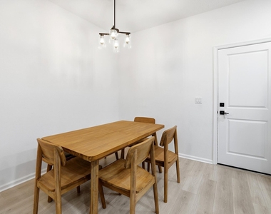 4178 S Longwood Lake Square - Photo Thumbnail 4