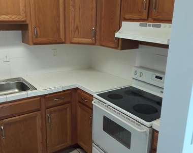 7650 Kimberly Boulevard - Photo Thumbnail 3