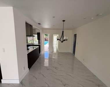 1321 Madison Street - Photo Thumbnail 11