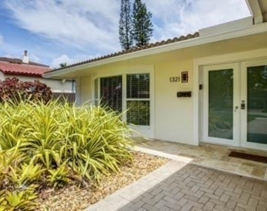 1321 Madison Street - Photo Thumbnail 6