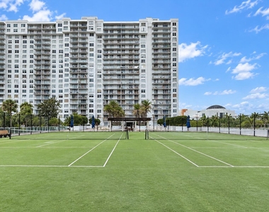 2851 Ne 183rd Street - Photo Thumbnail 14