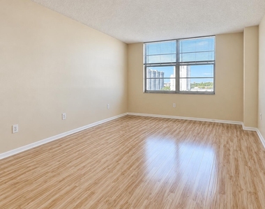 2851 Ne 183rd Street - Photo Thumbnail 3