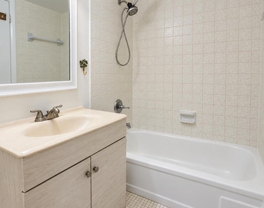 2851 Ne 183rd Street - Photo Thumbnail 7