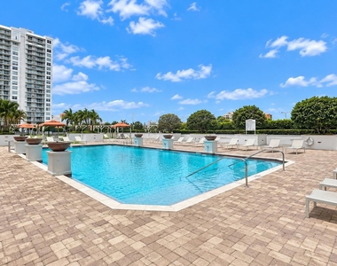 2851 Ne 183rd Street - Photo Thumbnail 12
