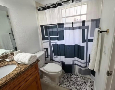 1620 Balfour Point Drive - Photo Thumbnail 9