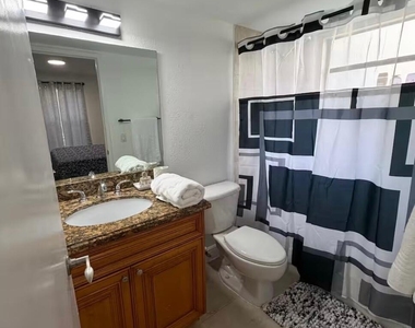 1620 Balfour Point Drive - Photo Thumbnail 11
