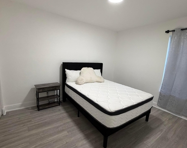1620 Balfour Point Drive - Photo Thumbnail 10