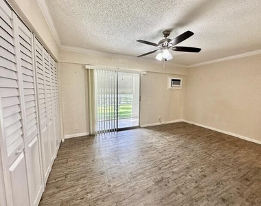 118 Mansfield C - Photo Thumbnail 6