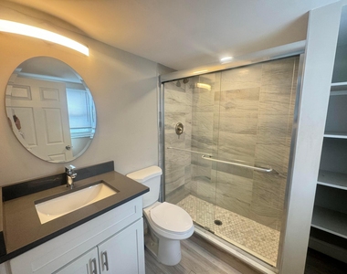306 E Ocean Avenue - Photo Thumbnail 5