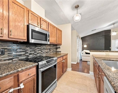 3438 Nw 104th Way - Photo Thumbnail 10