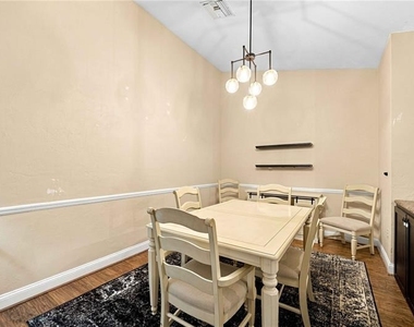 3438 Nw 104th Way - Photo Thumbnail 11
