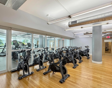 244 Biscayne Boulevard - Photo Thumbnail 21