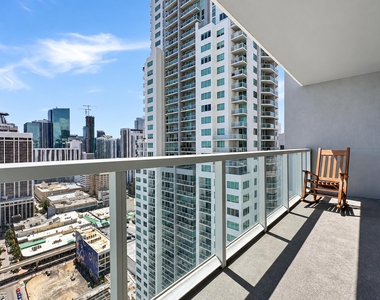 244 Biscayne Boulevard - Photo Thumbnail 18