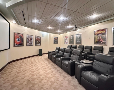 244 Biscayne Boulevard - Photo Thumbnail 23