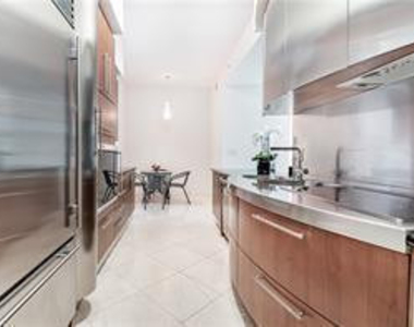 18101 Collins Avenue - Photo Thumbnail 5