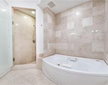18101 Collins Avenue - Photo Thumbnail 18