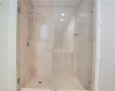18101 Collins Avenue - Photo Thumbnail 21