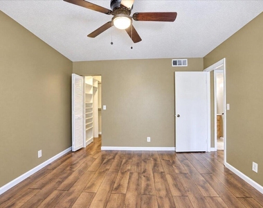 4005 W Mcnab Road - Photo Thumbnail 12