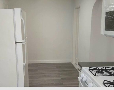 1836 Lincoln Street - Photo Thumbnail 8
