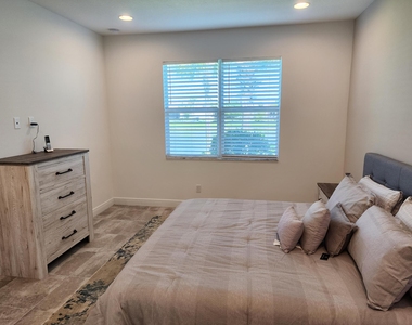 21029 Sw Modena Way - Photo Thumbnail 14