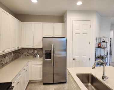 21029 Sw Modena Way - Photo Thumbnail 5