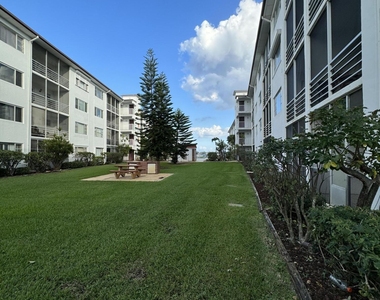 4500 N Flagler Drive - Photo Thumbnail 11