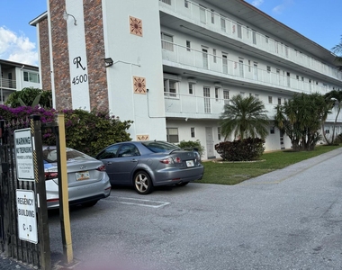 4500 N Flagler Drive - Photo Thumbnail 1