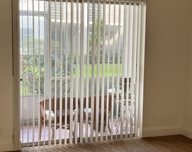 4500 N Flagler Drive - Photo Thumbnail 2