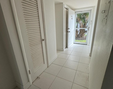 4500 N Flagler Drive - Photo Thumbnail 8