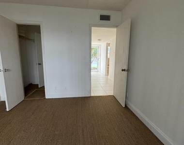4500 N Flagler Drive - Photo Thumbnail 5