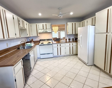 5242 Privet Place - Photo Thumbnail 5