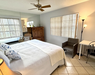 5242 Privet Place - Photo Thumbnail 18