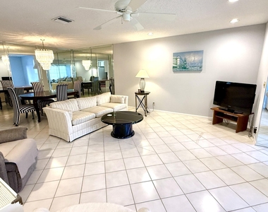5242 Privet Place - Photo Thumbnail 16