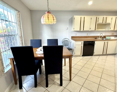 5242 Privet Place - Photo Thumbnail 7