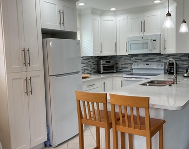 148 Waterford Way - Photo Thumbnail 5