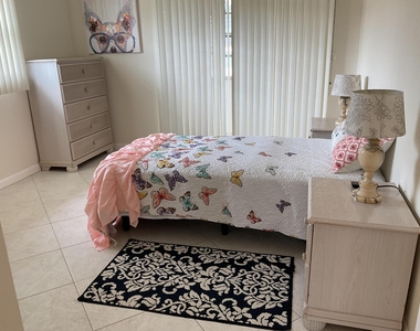 148 Waterford Way - Photo Thumbnail 14
