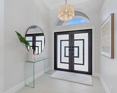 1132 Ne 3rd Avenue - Photo Thumbnail 5