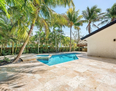 1132 Ne 3rd Avenue - Photo Thumbnail 14