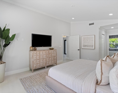 1132 Ne 3rd Avenue - Photo Thumbnail 19